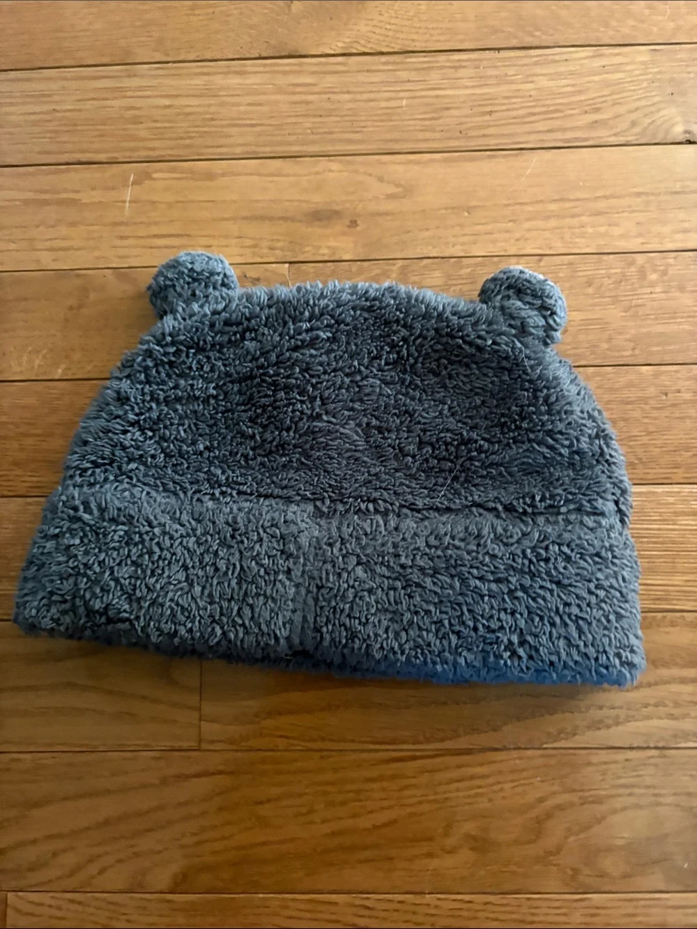 Patagonia Plush Bear-Ear Fleece Beanie in Charcoal. 5T